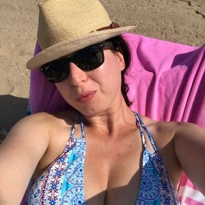 Meet your Posher, Victoria